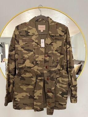 Banana Republic Women's Camouflage Utility Jacket - Olive & Khaki